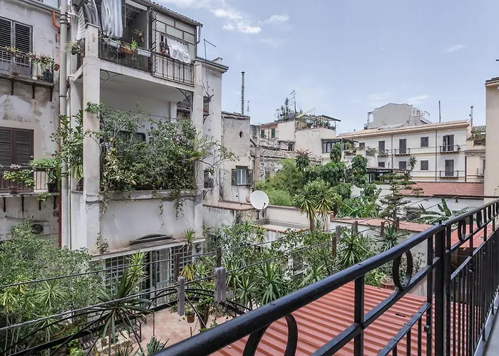 Guesthost - Palermo Central